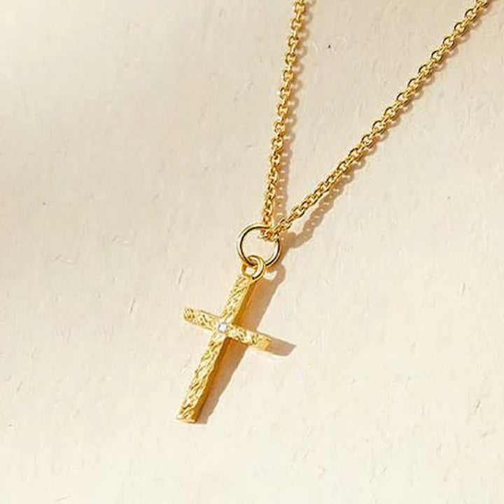 Conjunto de Collares de Oro con Inicial y Cruz