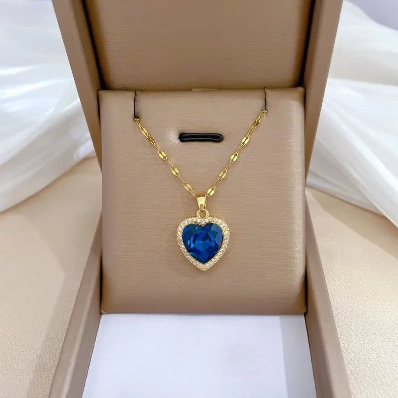 Collar de Oro Corazón de Zafiro