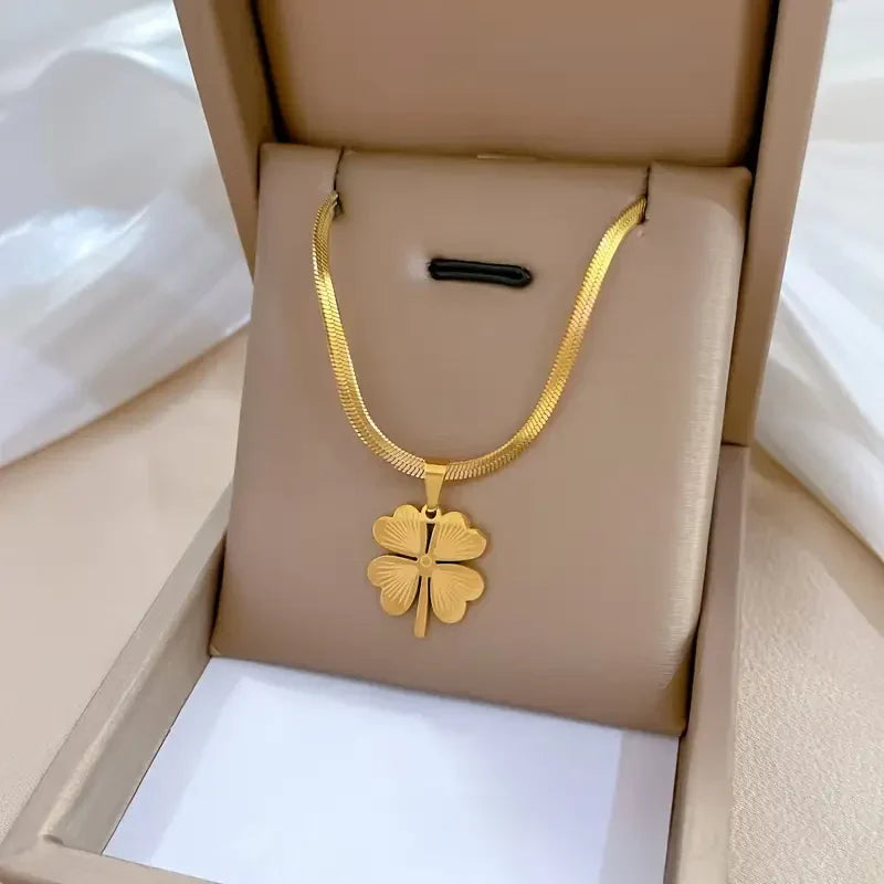 Collar Oro Trébol