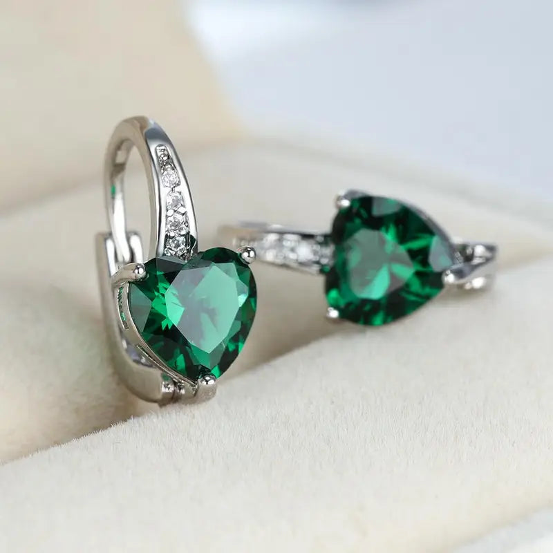 Pendientes con piedra corazón de esmeralda