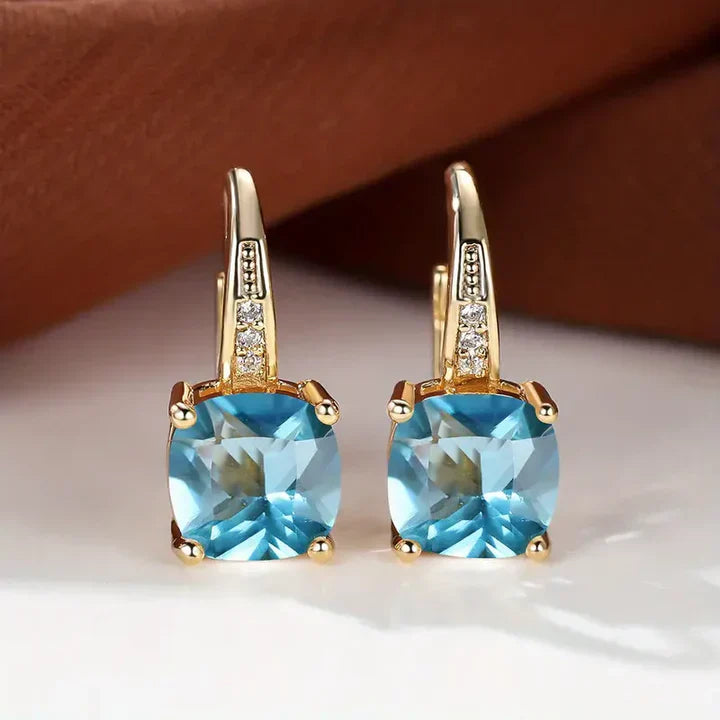 Pendientes Aro de Oro con Piedras Misteriosas