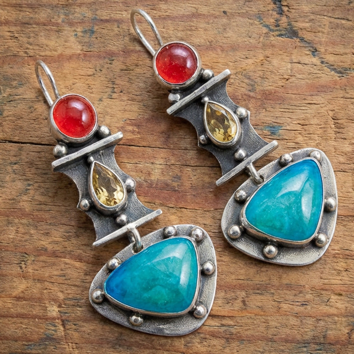 Pendientes vintage con circonita azul en forma de gota de agua