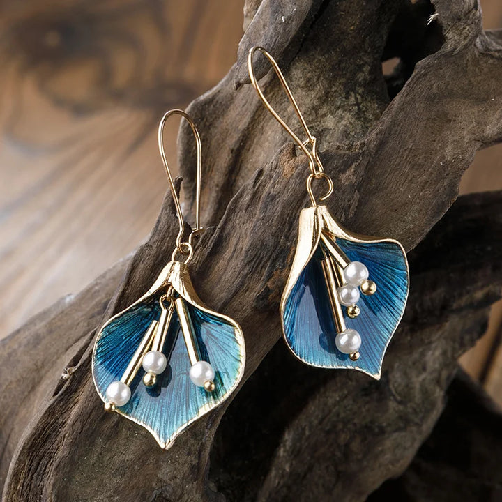 Pendientes vintage con perlas y flores