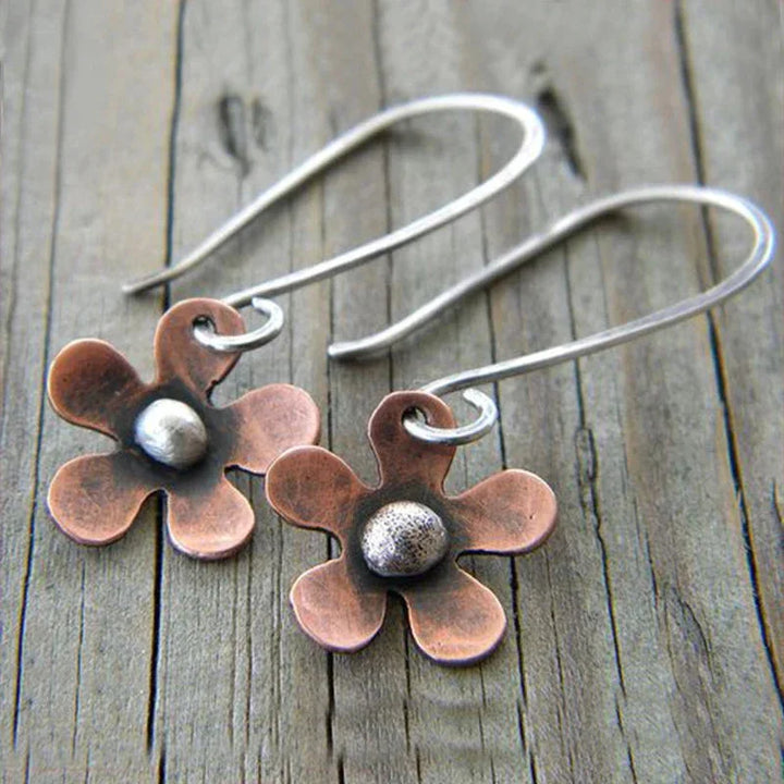 Pendientes vintage con forma de flor en plata