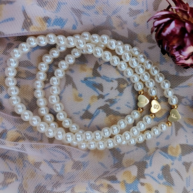 Pulsera Elegante de Corazón con Inicial