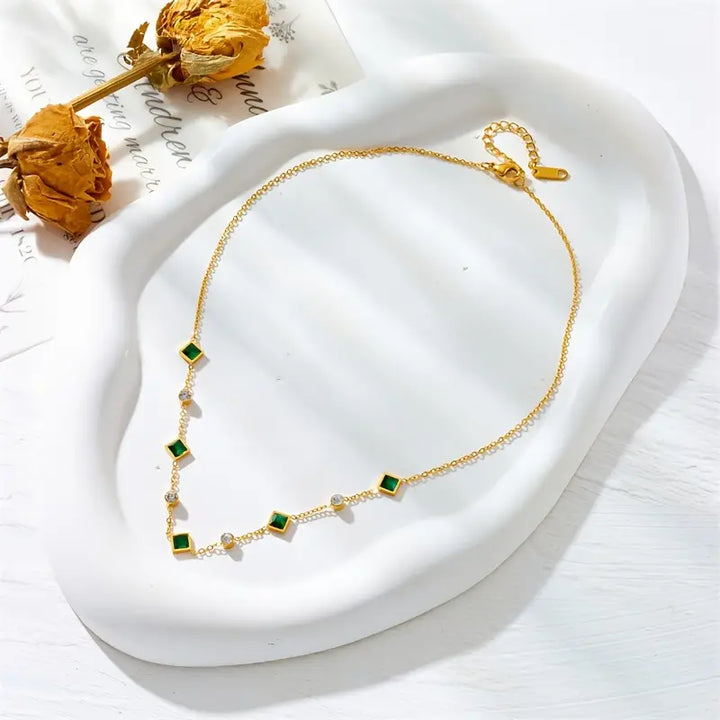 Collar Celestial Refinado