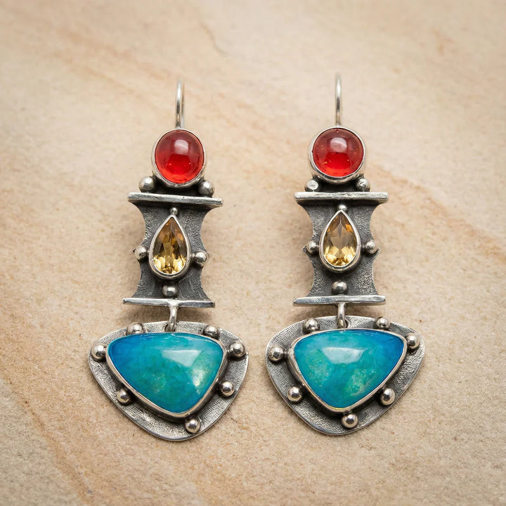 Pendientes vintage con circonita azul en forma de gota de agua