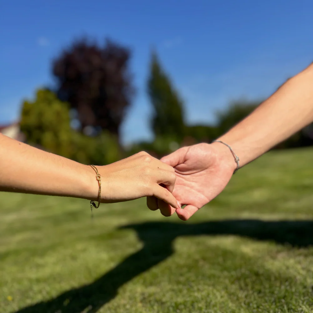 Pulsera Nudo de Conexión – Unión y Elegancia