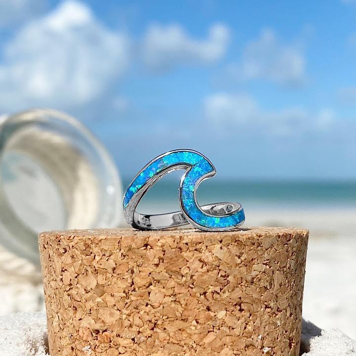 Anillo Sea Wave en ópalo y plata