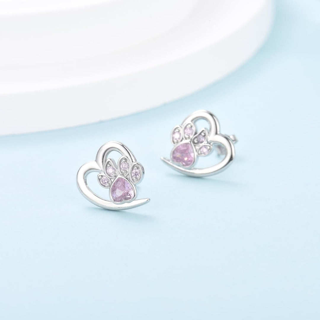 Pendientes con pata y corazón con circonita