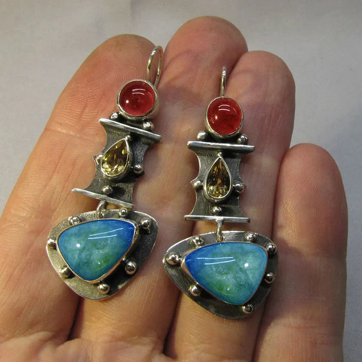 Pendientes vintage con circonita azul en forma de gota de agua