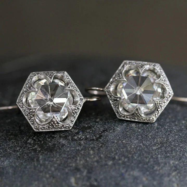 Pendientes redondos de cristal blanco