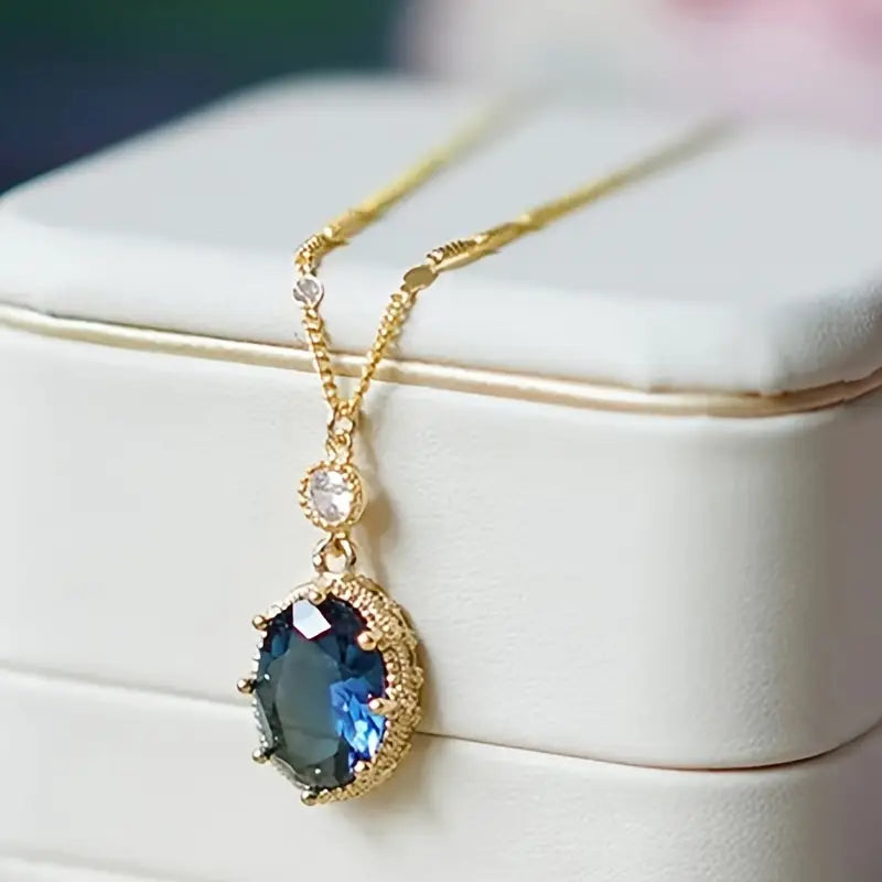 Collar de Oro Brillo Lunar