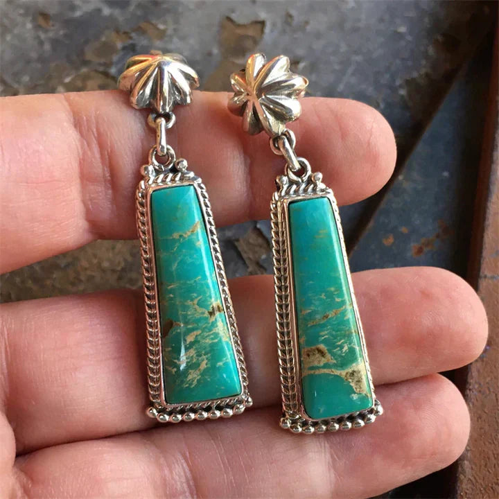 Pendientes vintage con piedra turquesa