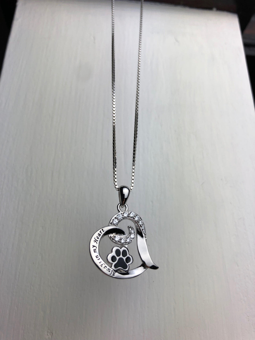 Elegante collar conmemorativo para perros – Acero inoxidable