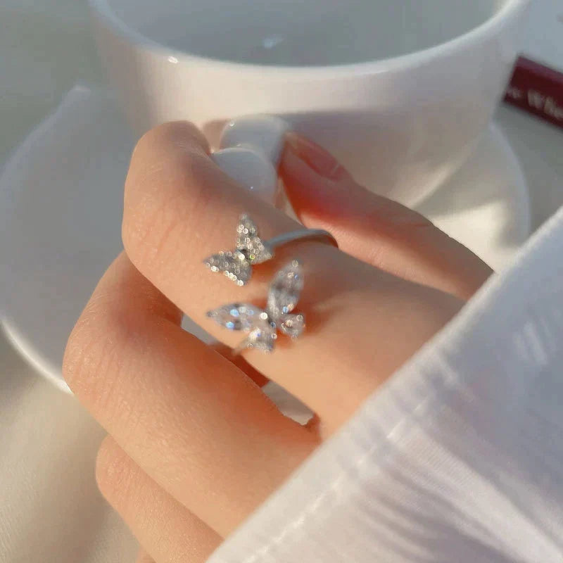 Anillo ajustable Shinny Butterfly en plata