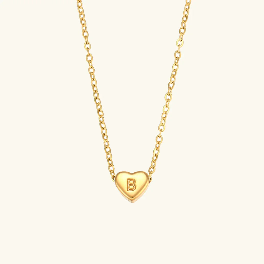 Collar de Oro con Inicial de Corazón
