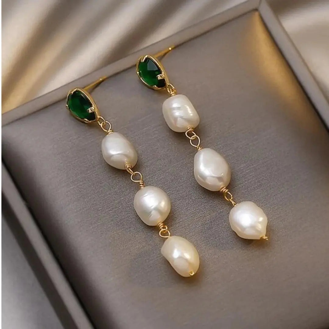Pendientes de Oro con Colgante de Perla y Esmeralda