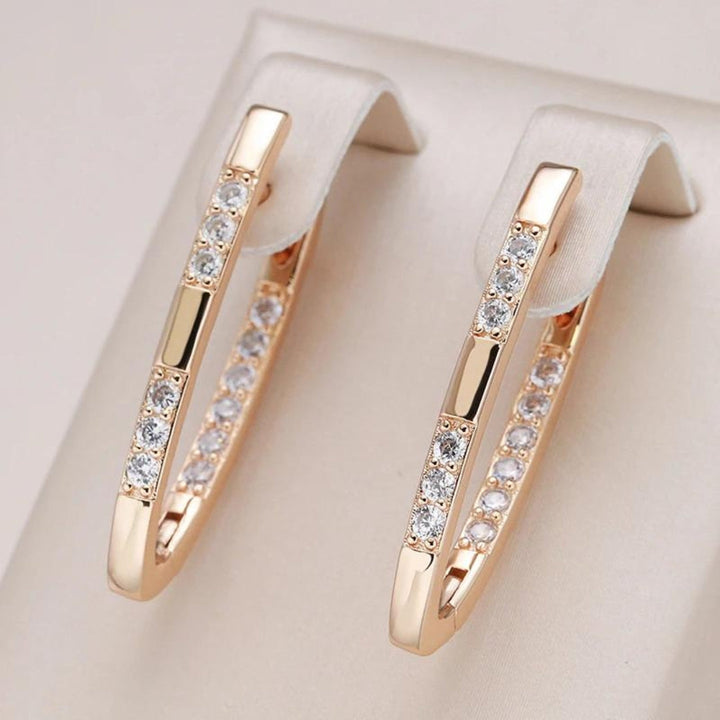 Pendientes Elegantes de Circonia en Oro