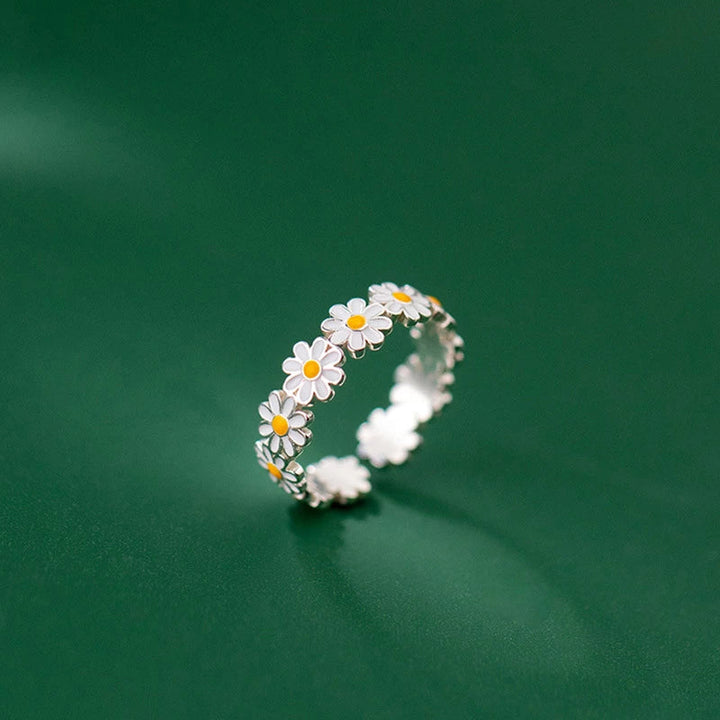 Anillo de plata con forma de margarita (Ajustable)