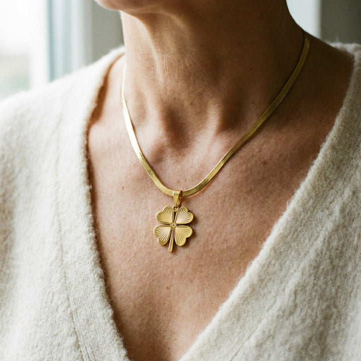 Collar Oro Trébol