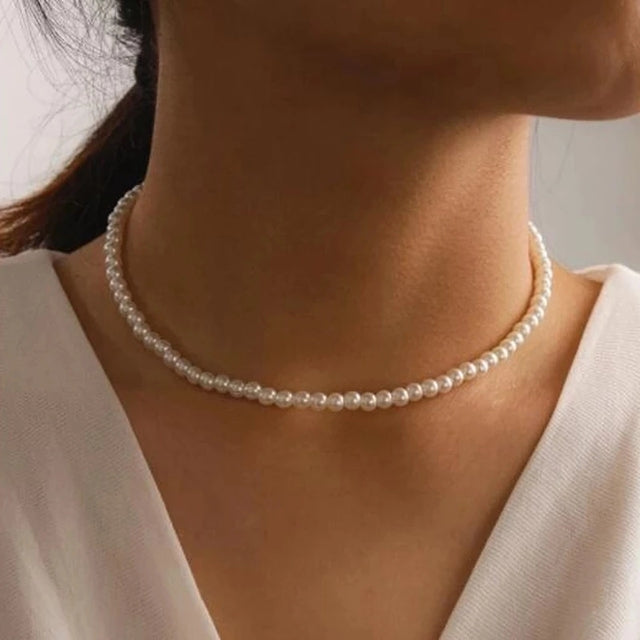 Collar de cuentas de plata