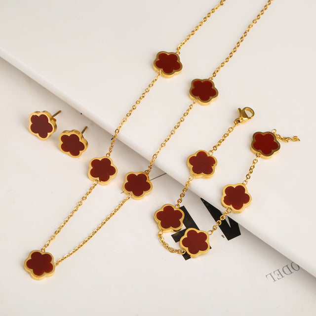 Conjunto de piezas con forma de árboles