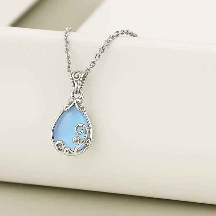 Collar Soraia con piedra lunar