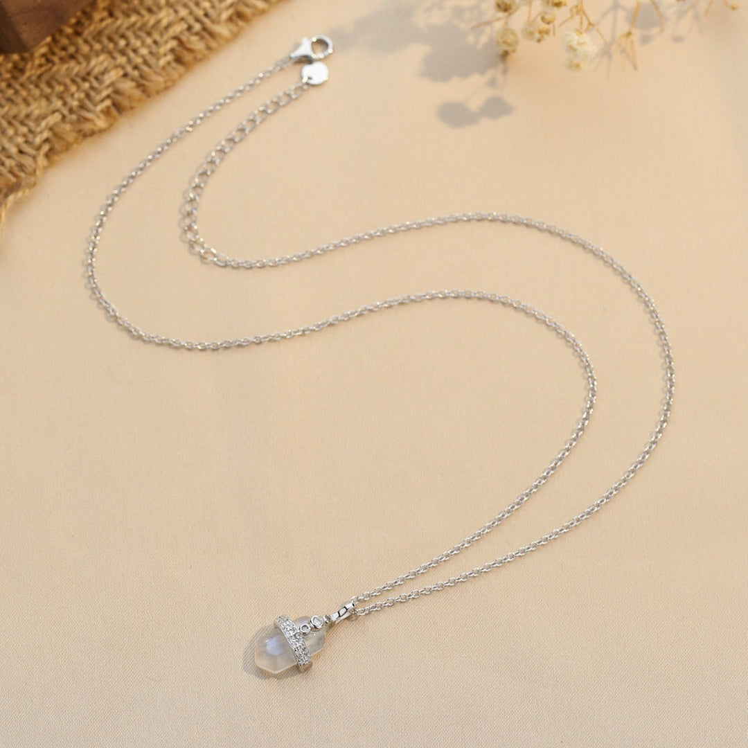Collar Emma con piedra de luna