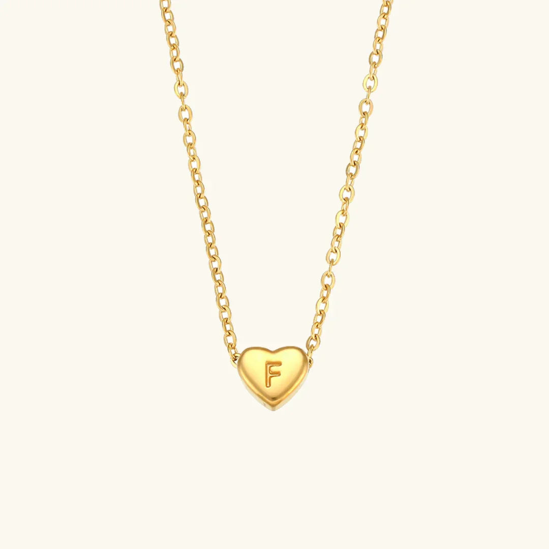 Collar de Oro con Inicial de Corazón