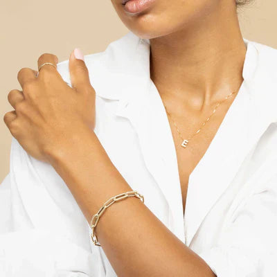 Collar con Inicial de Oro