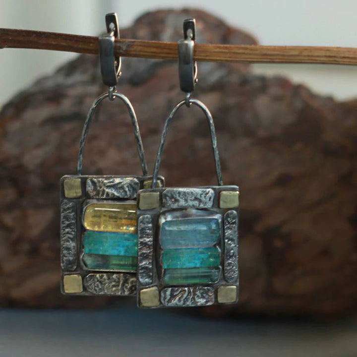 Pendientes «antiguos» con cristales azules y verdes