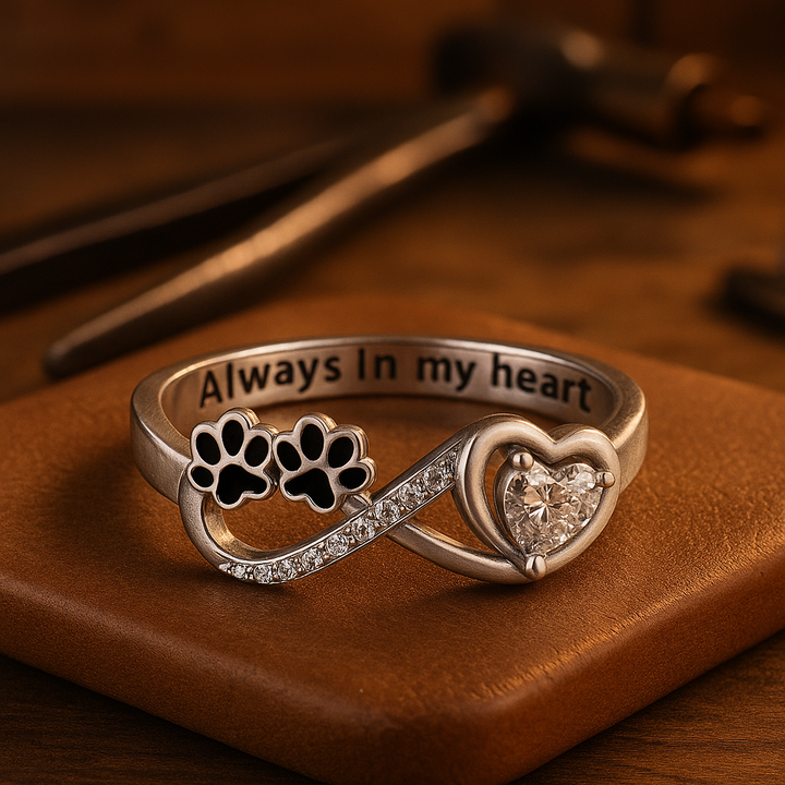 Anillo Con Circonitas En Forma De Pata Con Diseño De Corazón E Infinito