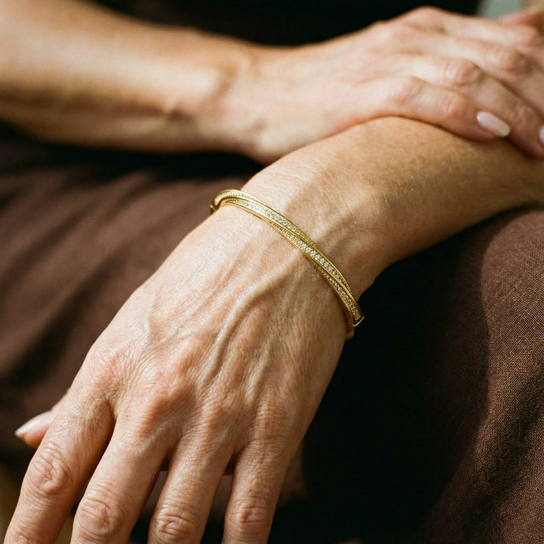 Elegante pulsera de cristal con dos filas en oro
