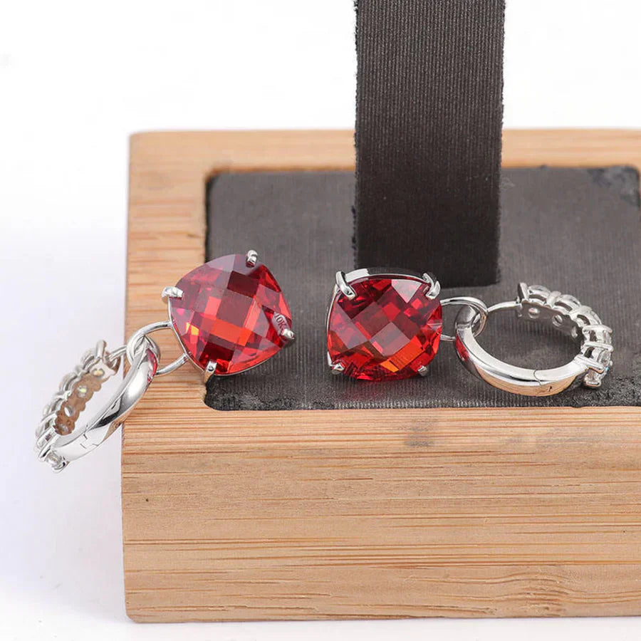 Pendientes con rubí y diamante