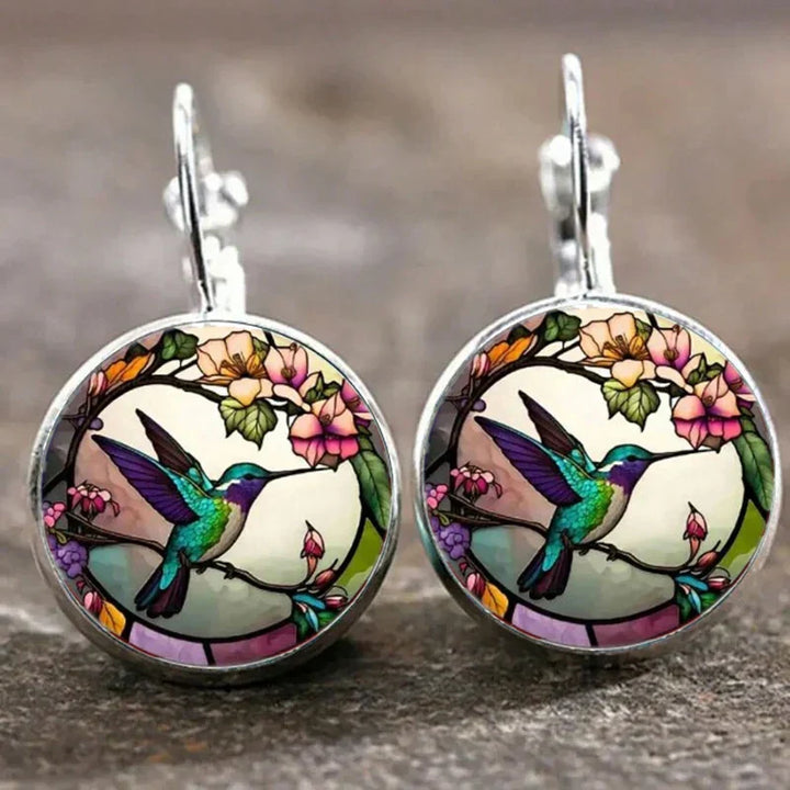 Collar con Colgante en Forma de Colibrí con Cúpula de Cristal
