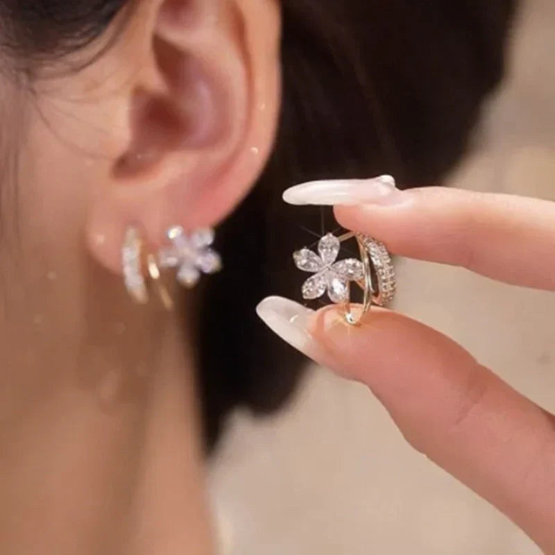 Pendientes florales con circonita
