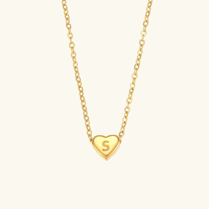 Collar de Oro con Inicial de Corazón