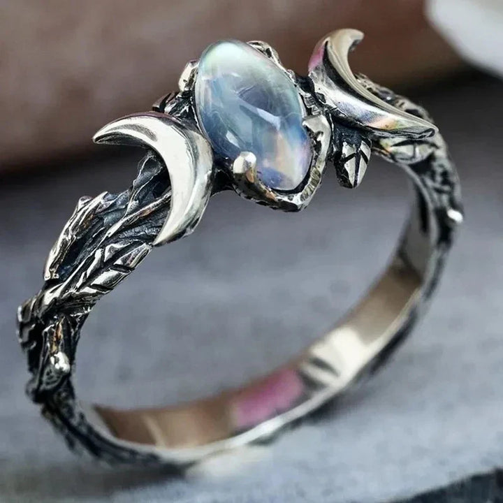 Anillo de piedra lunar