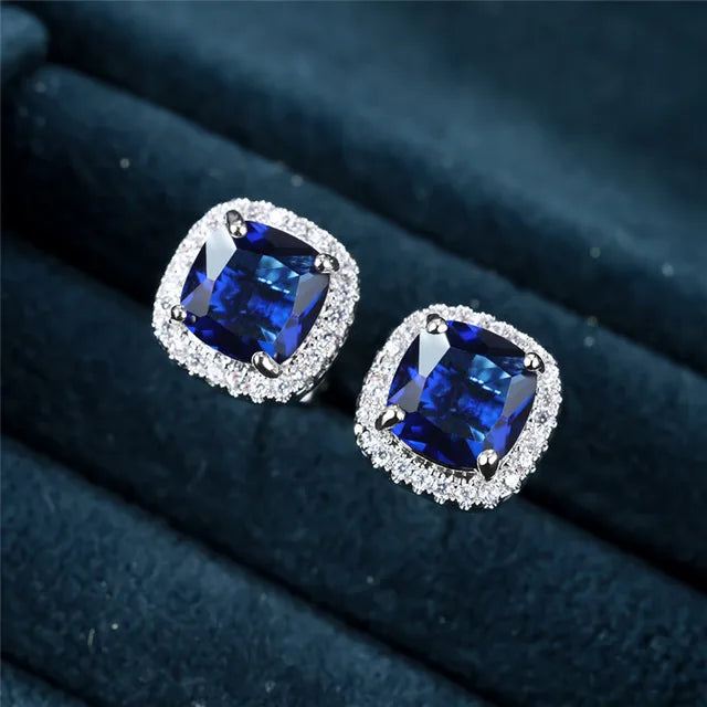 Pendientes con piedras preciosas