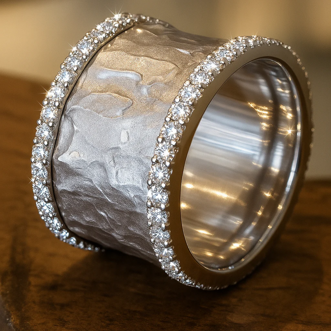 Anillo Vintage Plateado con Circonia