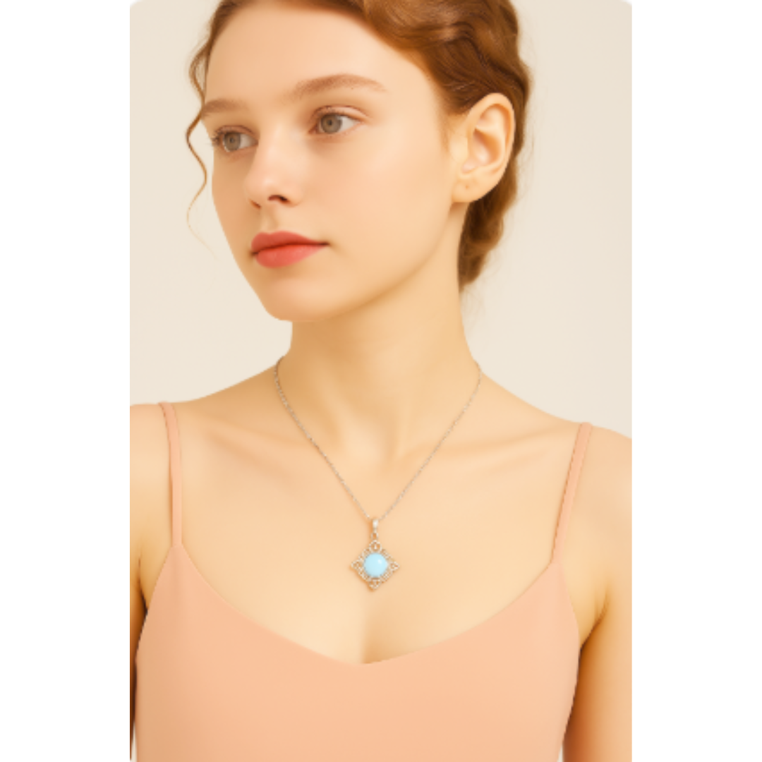 Collar Gisela con piedra lunar