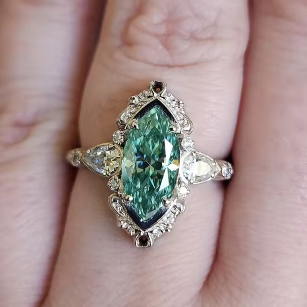 Anillo Esmeralda Marquesa