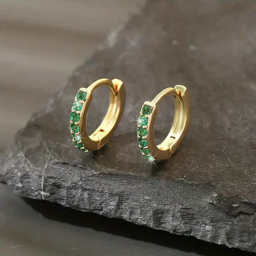 Pendientes dorados con colgante de inspiración costera