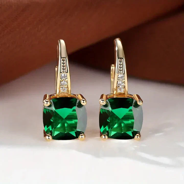 Pendientes Aro de Oro con Piedras Misteriosas