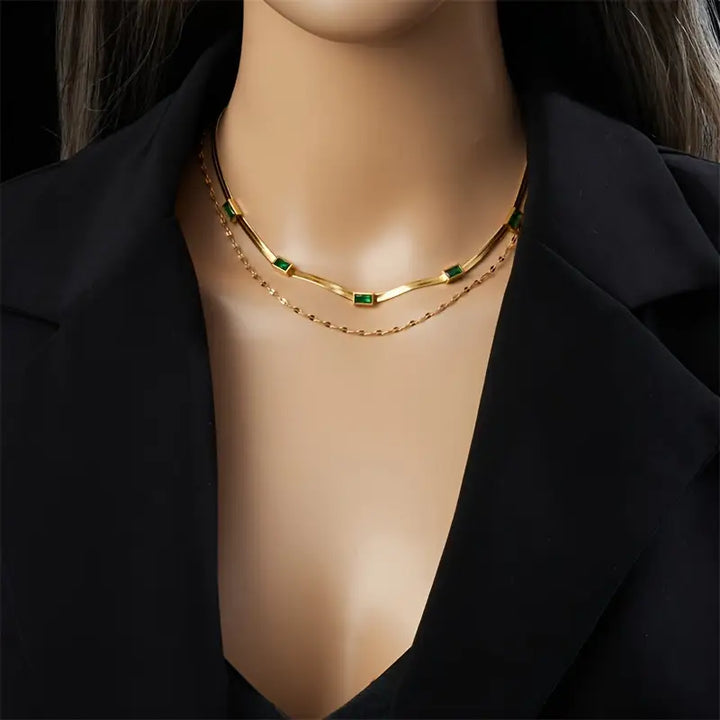 Collar de Oro Doble con Esmeralda Vintage
