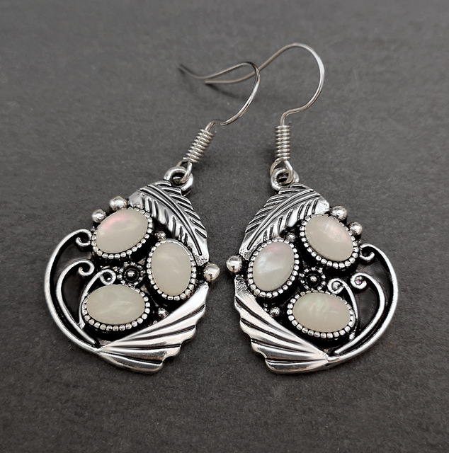 Pendientes de cristal blanco y plata vintage