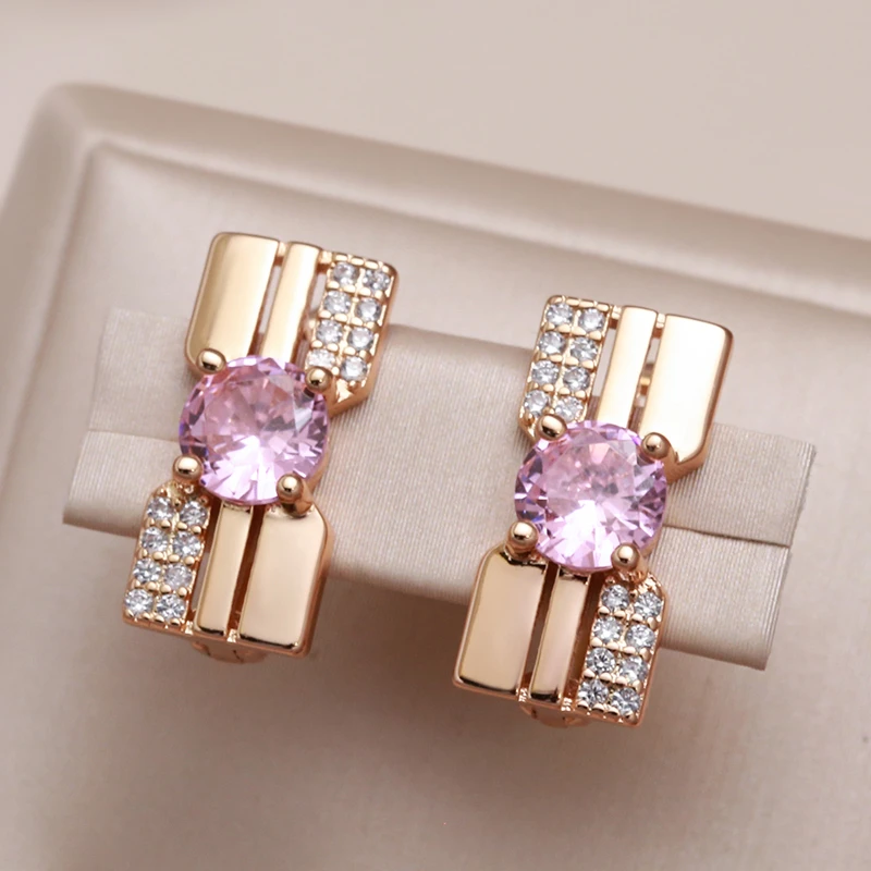 Pendientes con diamantes de circonita cúbica rosa