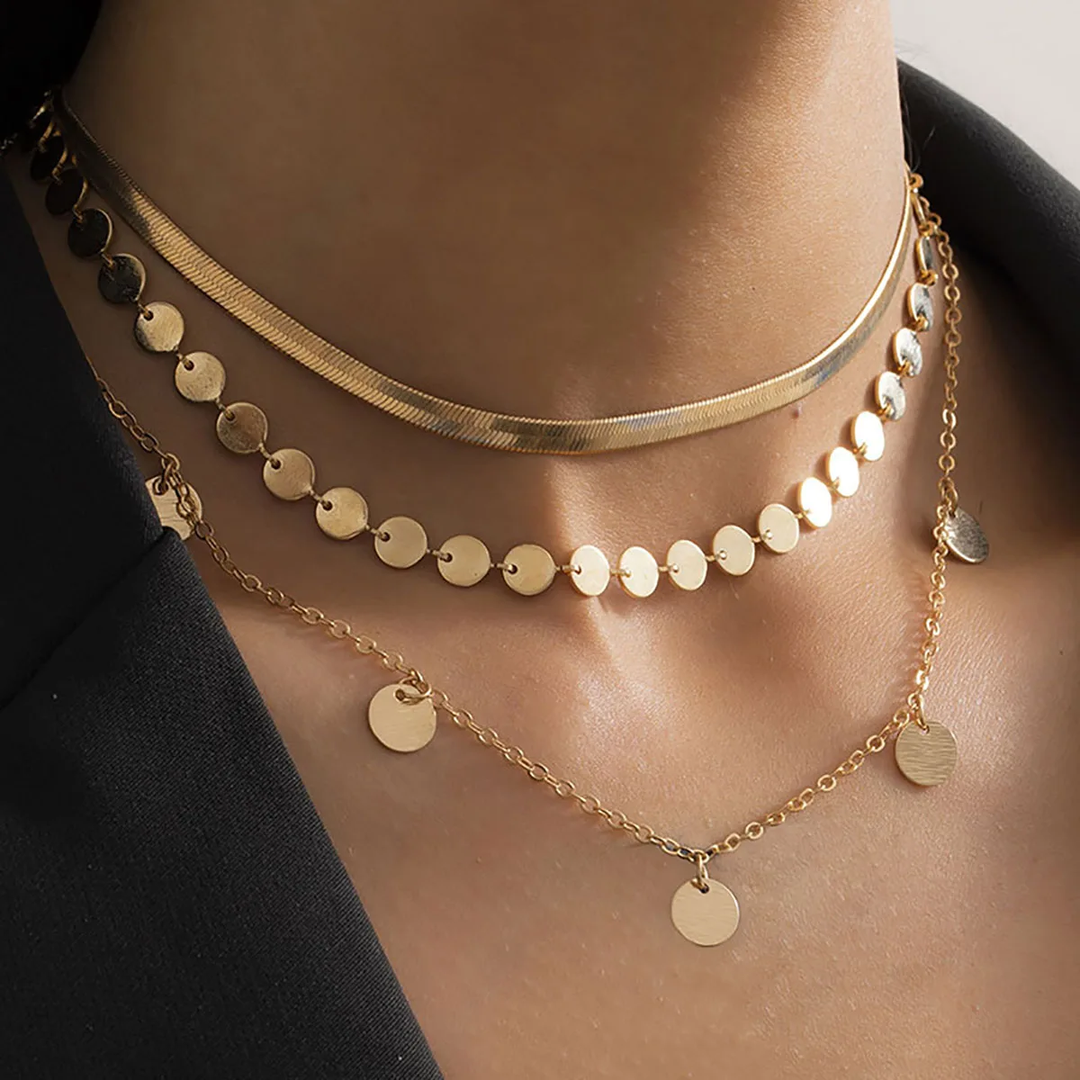 Collar con placas doradas vintage