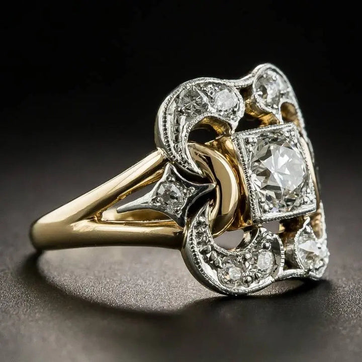 Anillo vintage dorado con circonita